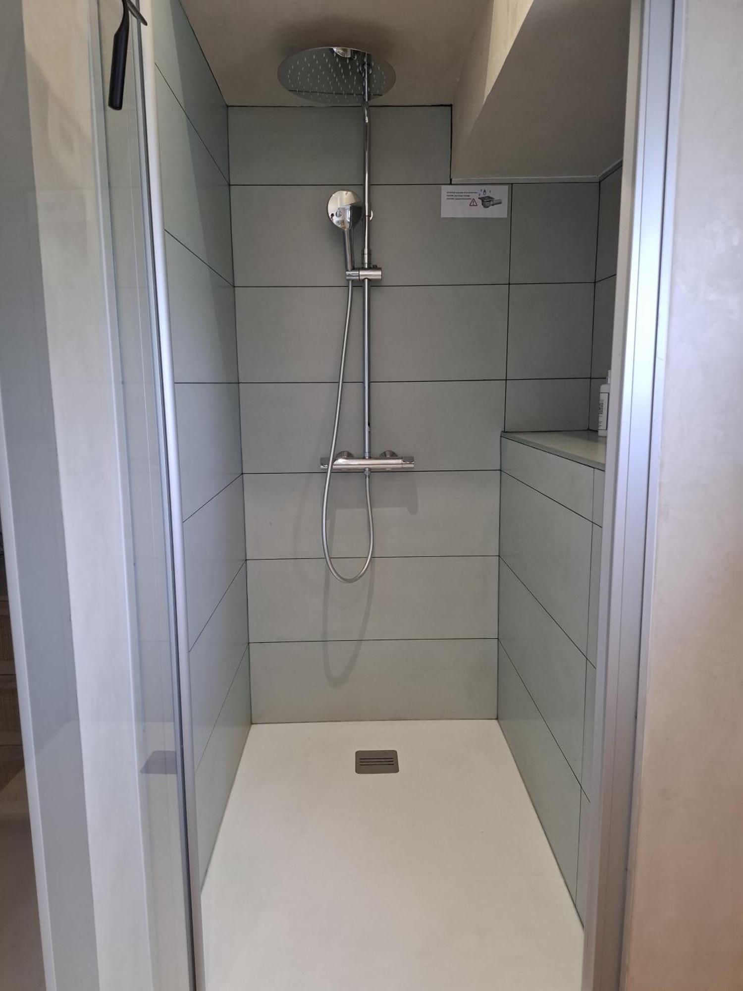 Apartmán La Peniche De Fabrice Avec Jacuzzi Privatif Štrasburk Pokoj fotografie