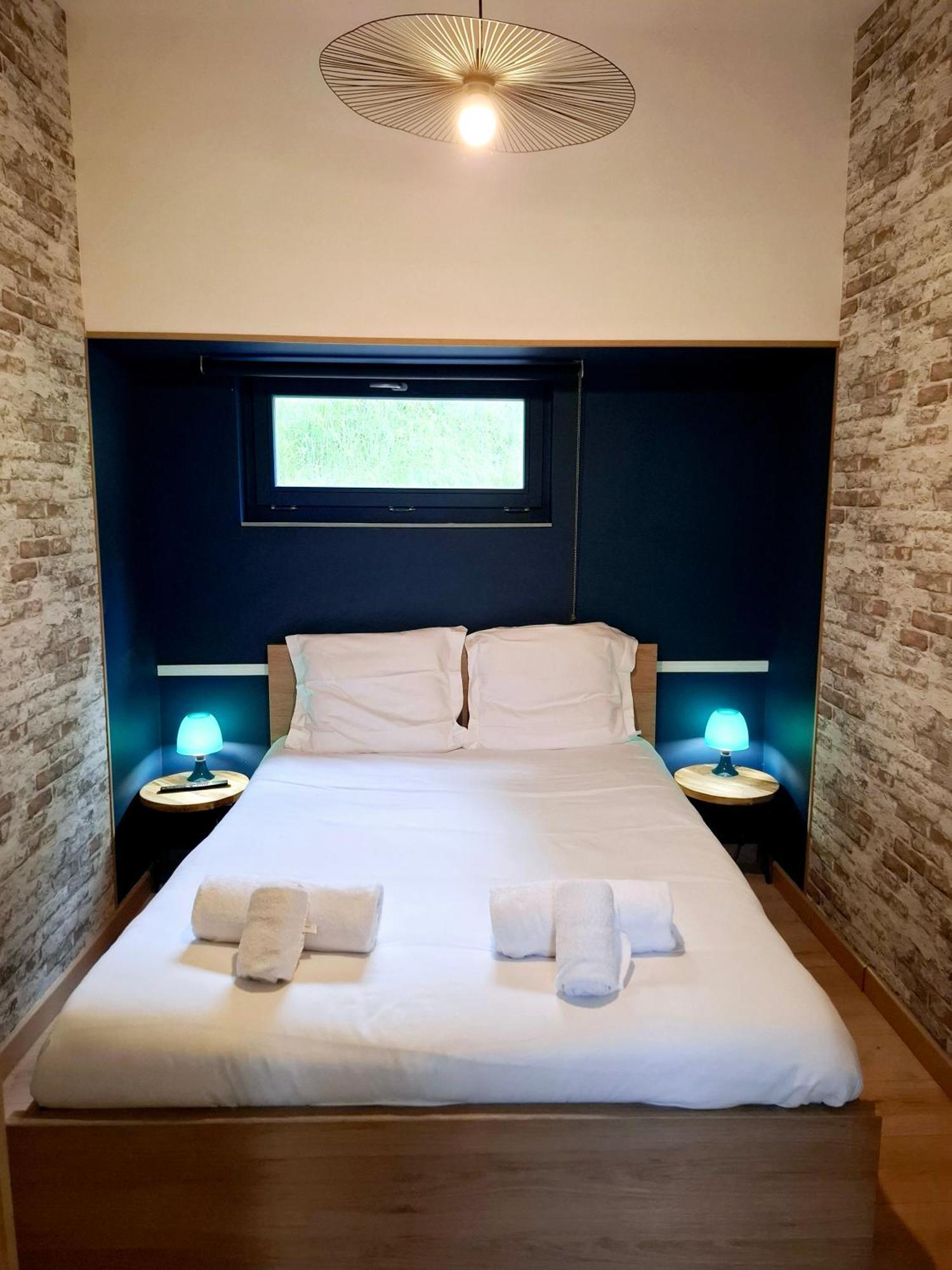 Apartmán La Peniche De Fabrice Avec Jacuzzi Privatif Štrasburk Pokoj fotografie